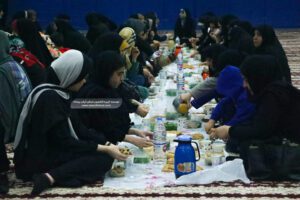 مراسم افطاری به مناسبت ولادت امام حسن مجتبی (علیه السلام)در سالن جامعة الحسین رشت